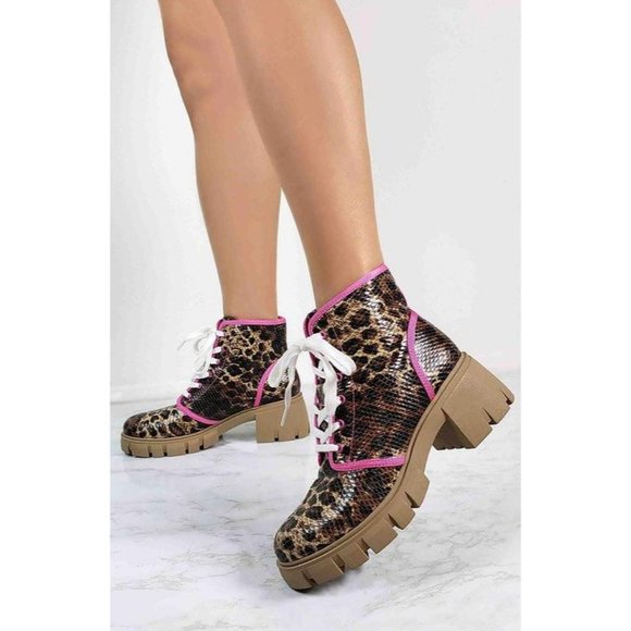 Shoe Republic La Husky Leopard Pink Trim Lace Up Hiking Boot - Picture 2 of 4